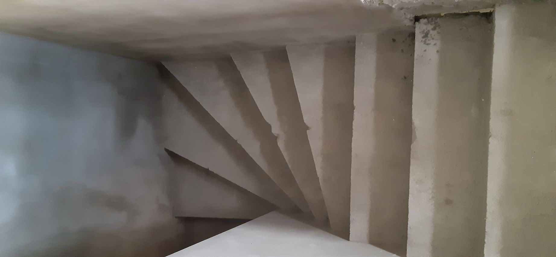 Íveslépcső zsaluzás 4